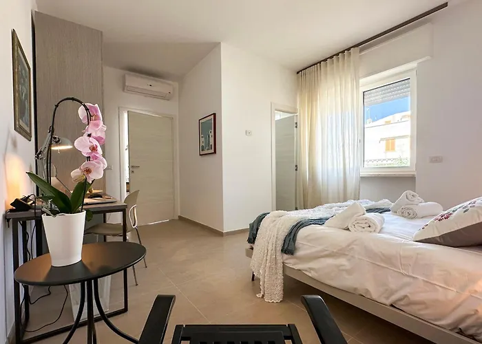 Bed & Breakfast Flowing House 4*