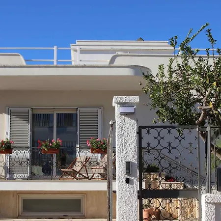 Flowing House 4* Μπρίντιζι