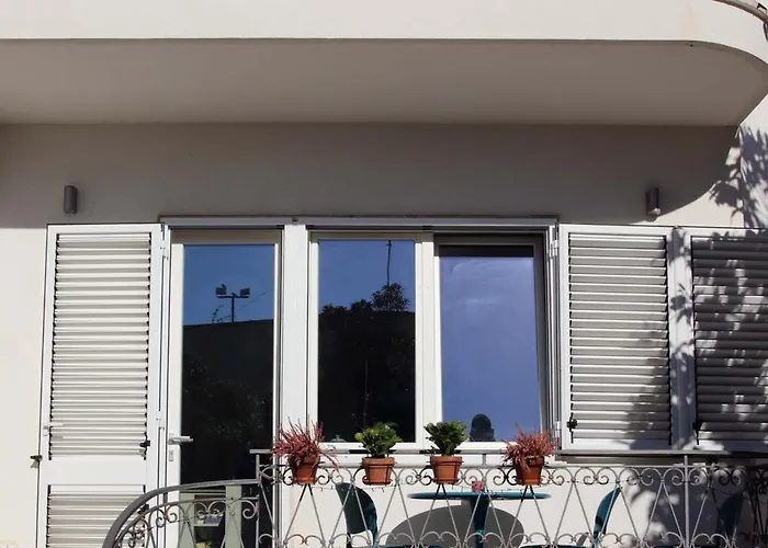 Panzió Flowing House