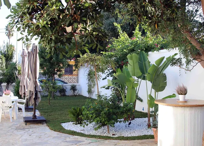 Panzió Flowing House